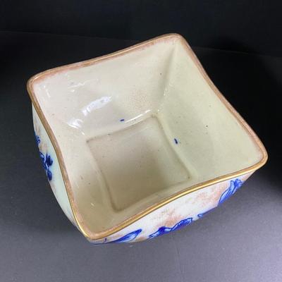 1118 Antique Royal Doulton Flow Blue Bowl