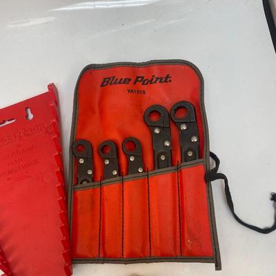 Blue Point Wrenches with Roll Case Wrench Rack and Nail Pullers