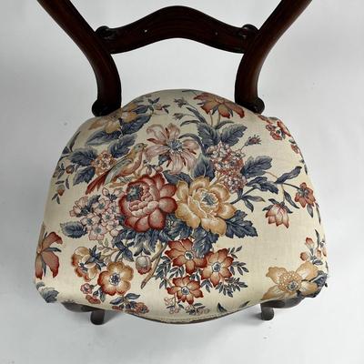 1158 Vintage Set of Four French Style Balloon Back Floral Upholstered Cushioned Seats.
