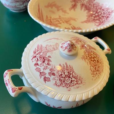 Beautiful â€œCastle of the Lake China Set