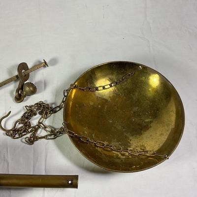 1173 Antique Brass Scales