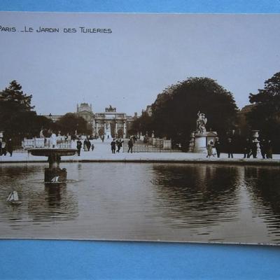 Postcard of Paris France 
