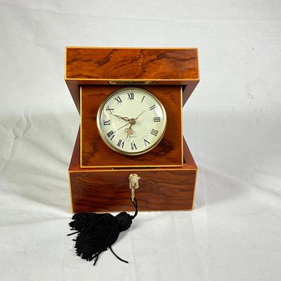 1182 Bombay Quartz Wooden Desk Clock