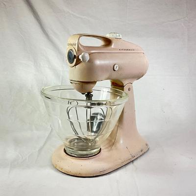 1190 Vintage Pink KitchenAid Mixer