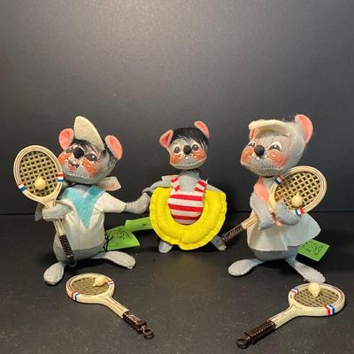 LOT 125: Vintage Annalee Dolls Tennis & Swimming Mice