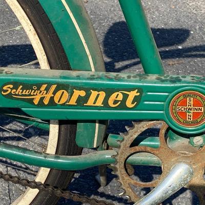 LOT 135:  Schwinn Hornet Men's Bike
