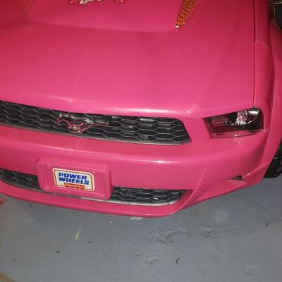 Barbie Ride on Kids car, needs battery