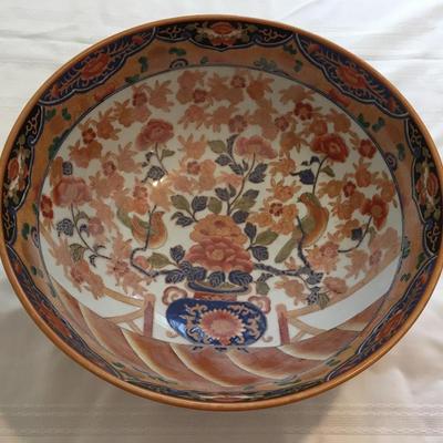 Large Asian themed porcelain bowl