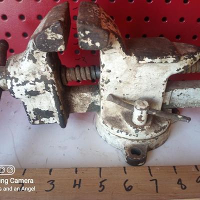 Bench Vise