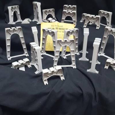 Trestle Set