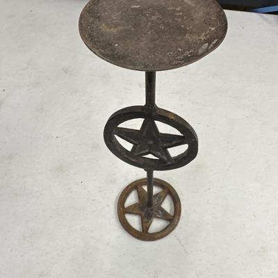 Metal lone star candle holder