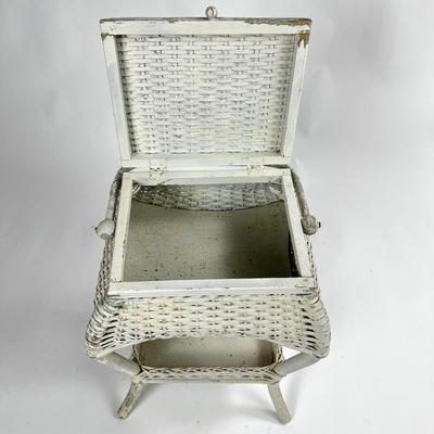 1163 Antique Victorian Wicker Sewing Stand