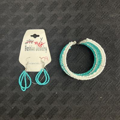 Fashion earring and bracelet set