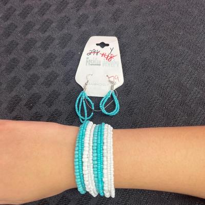 Fashion earring and bracelet set