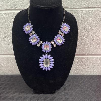 NATASHA purple flower bloom set