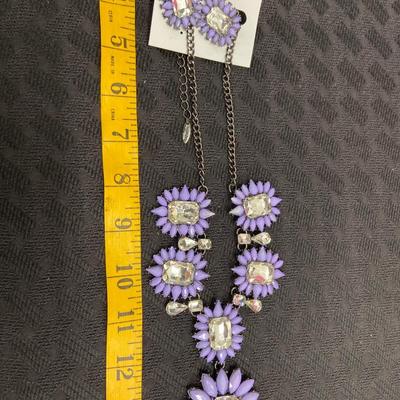 NATASHA purple flower bloom set