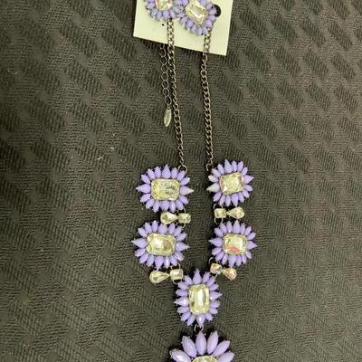 NATASHA purple flower bloom set