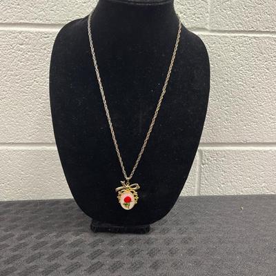 Rose necklace
