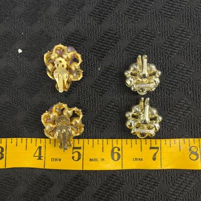 Vintage clip on Earrings