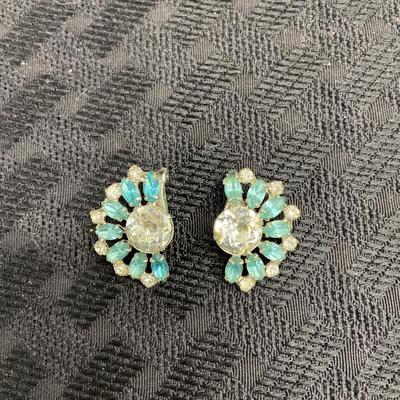 Vintage Trifari Blue Rhinestone Clip-On Earrings