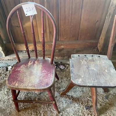 2 Childrenâ€™s Chairs