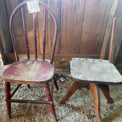 2 Childrenâ€™s Chairs