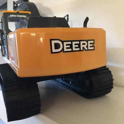 Vintage John Deere Digger Truck