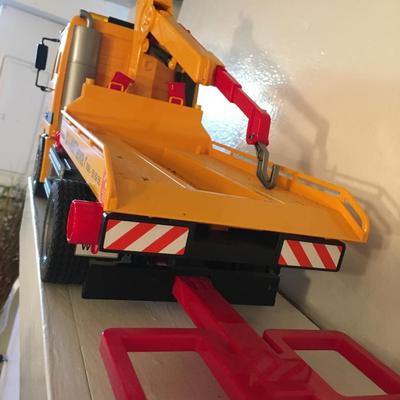 Bruder tow truck