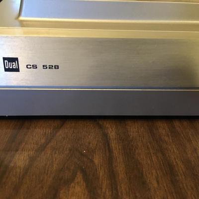 Dual CS 528 record player