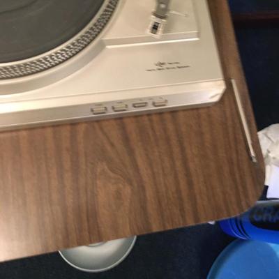 Dual CS 528 record player