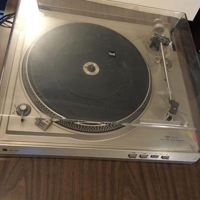 Dual CS 528 record player