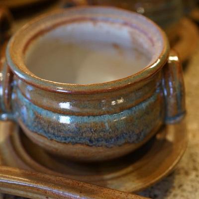 POTTERY SOUP TUREEN WITH EIGHT COVERED BOWLS / LADLE. HAND CRAFTED POTTERY IN EARTH TONES