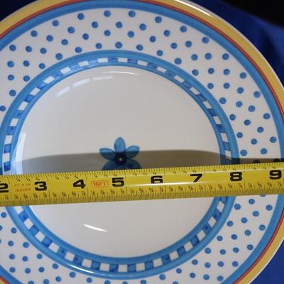 VILLEROY AND BACH 9" LUNCHEON PLATES OF SPRING COLORS. /PARTY PERFECT PATTERNS