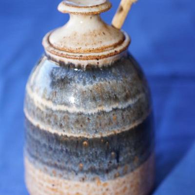 POTTERY CONDIMENT SET, HONEY JAR, SALT &  PEPPER, CREAMER AN SUGAR. HAND CRAFTED BLUES/BROWNS / EARTHTONE