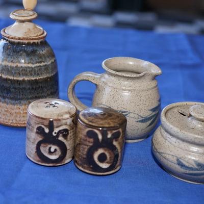POTTERY CONDIMENT SET, HONEY JAR, SALT &  PEPPER, CREAMER AN SUGAR. HAND CRAFTED BLUES/BROWNS / EARTHTONE