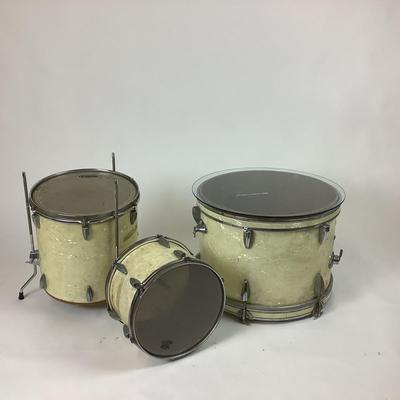 380 Three Drums by REMO Large has Glass Top