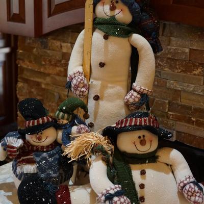HOLIDAY GROUPING OF THREE FABRIC FELT DECORATED SNOWMAN