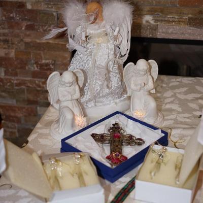 GROUPING OF ANGELS TWO BISQUE /BOUQUET OF FLOWERS WHICH  LIGHT. JEWELED CROSS DECORATIVE E ORNAMENT