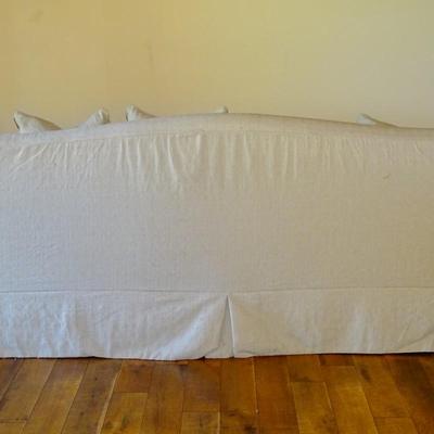 Wendell 90'' Slipcovered Sofa