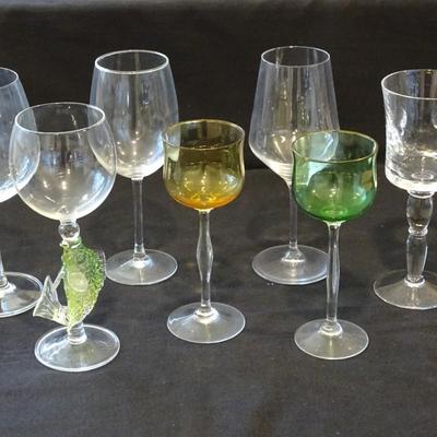 Lot of (7) Vintage Wine Glasses