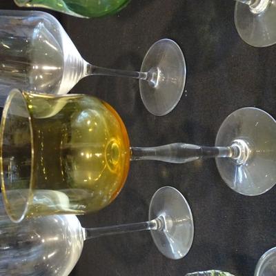 Lot of (7) Vintage Wine Glasses