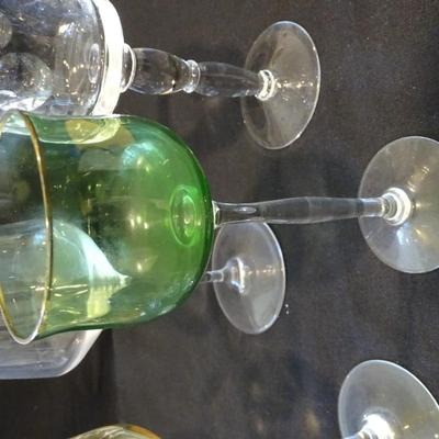 Lot of (7) Vintage Wine Glasses