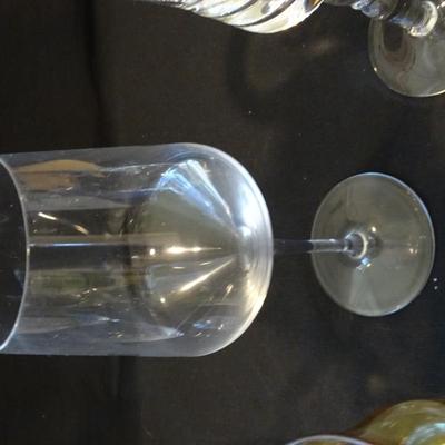 Lot of (7) Vintage Wine Glasses