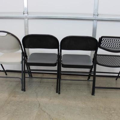 4 Folding Chairs