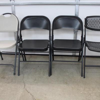 4 Folding Chairs