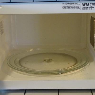 Oster 1100 Watt Microwave