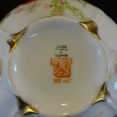 Eclectic Collection of Vintage DÃ©cor