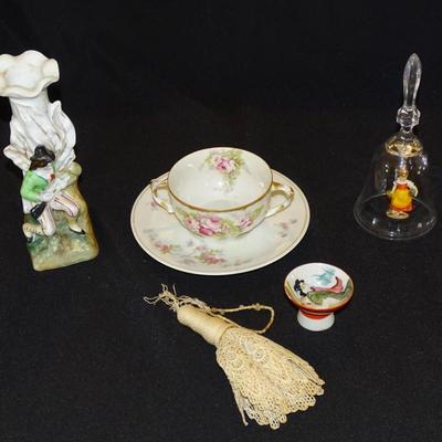 Eclectic Collection of Vintage DÃ©cor