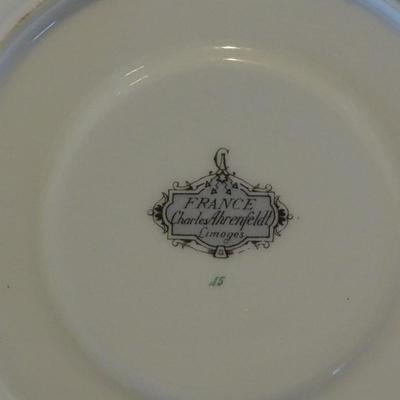 Eclectic Collection of Vintage DÃ©cor