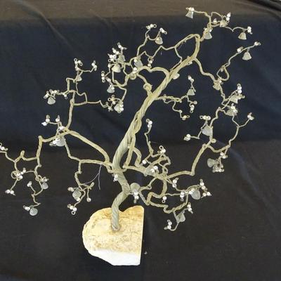 Unique House DÃ©cor Wire Tree